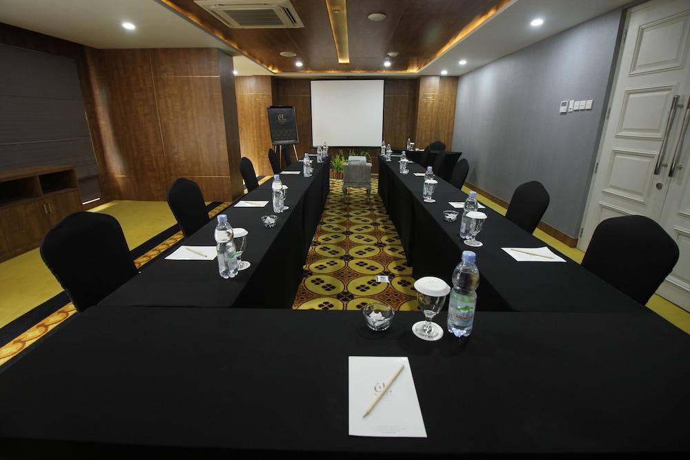El Hotel Yogyakarta Malioboro Ngoại thất bức ảnh